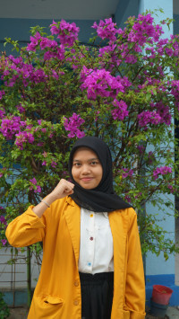 via putri padilah photo