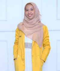 Sri Wahyuningsih photo