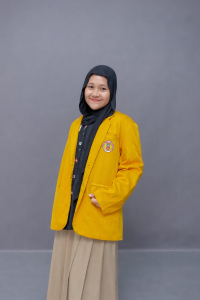 Revi Putri Zanli photo